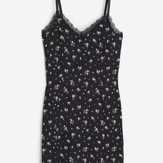 Black floral lace camisole dress with adjustable straps #y2kfashion #h&m #bodycon #basic #goingout Camisole Dress, Lace Camisole, H&m Women, Y2k Fashion, Black Floral, Floral Lace, Going Out, Adjustable Straps, H&m