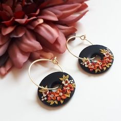 Clay Flower Jewelry, Boho Hoop Earrings, Polymer Earrings, Clay Flower, Elegant Fall, Colors Orange, Black Clay, Fall Earrings, Background Black