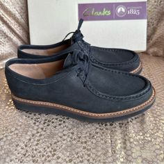 Clarks Black Leather Shoes/ Size 6 / Very Comfortable/ Brand New With Box. Black Leather Shoes With Suede Lining And Plain Toe, Shoes Size 6, Womens Clarks, Black Leather Shoes, Clarks Shoes, Leather Shoes, Black And Brown, Black Leather, Size 6