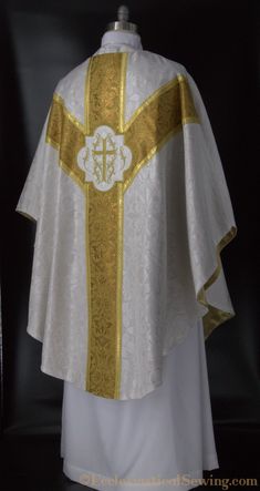 Dayspring is the dawn of the morning or daybreak. This is the perfect term for this stunning festival white and gold chasuble. The design is suitable for Christmas, Easter, and any other time white vestments are called for. The Dayspring chasuble is a Gothic cut with a simple gold brocatelle column orphrey on the front and "Y" orphrey with an elegant Flourish Cross Quatrefoil on the back. The design is available in a number of white and ivory brocade Matching stole, burse, veil, and altar hangin Liturgical Vestments, Luther Rose, Tailoring Classes, Cross Applique, Christian Holidays, Church Attire, Easter Inspiration, Sewing Embroidery, Silk Brocade