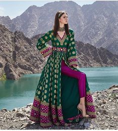 Suit Designs Indian Style, Camera Effects, Afghan Fashion, Afghan Clothes, Pakistani Dresses Casual, Heavy Work, Indian Gowns Dresses, Afghan Dresses, Pakistani Bridal Dresses