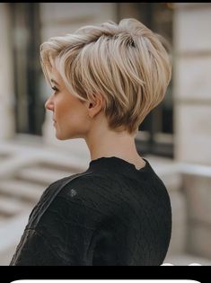 Short Layered Hairstyles, Messy Hair Look, Short Hair Images, Layered Hairstyles, Short Hair Trends, Messy Short Hair, Short Layered, Short Hair Wigs