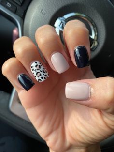 I’m Worth It Tattoo, Short Nail Designs Leopard, Wild Nail Designs Fun, Cody Johnson Concert Nails, Acrylic Nails Leopard Print, Dog Mom Nails, Acrylic Nails Ideas Medium Length, Nail Cheetah Print, Short Matte Black Nails