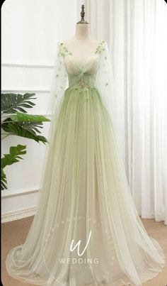 Green Fantasy Outfit, Cute Formal Dresses, Dreamy Gowns, Gowns Dresses Elegant, Classy Prom Dresses, Preppy Dresses, Dream Wedding Ideas Dresses, Cute Prom Dresses, Pretty Prom Dresses