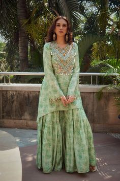 Jasmine Kurta Sharara - MARKET Rakhi Dress Ideas, Soof Embroidery, Printed Sharara, Sharara Designs, Aditi Rao Hydari, Kurta Sharara Set, Aditi Rao, Kurta Sharara, Traditional Indian Outfits