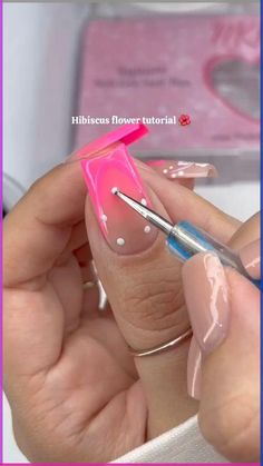 Hibiscus flower tutorial | Nail art tutorial 🌺 Blooming Nails, Pink White Nails, Birthday Nail Designs, Pink Nail Art Designs, Nail Art Stripes, Elegant Nail Art, Bright Summer Nails