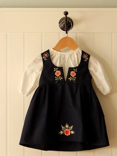 Bunad Posie Gets Cozy, Girls Frock Design, Kids Frocks