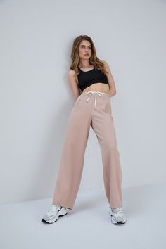 🌟 Beige belt detail pants. Fabric 97% Polyester 3% Elastane. High waist, pleated, white belt detail, double pants with zipper. Palazzo pants.🌟 The choice of those looking for elegance and comfort together: Meet our beige belt detail pants! These elegant pants offer a perfect fit and durability with a blend of 97% Polyester and 3% Elastane. High waist design and pleated details highlight your style, while the palazzo style cut for extra comfort ensures all-day comfort. 👖 Elegant Design Full of White Belted Wide-leg Bottoms, White Belted Wide Leg Bottoms, White Wide Leg Belted Pants, White Belted Wide Leg Pants, Spring Wide-leg Pants With Belt, Trendy Wide-leg Belted Pants, Straight Pants With Belt For Spring, Trendy White Bottoms With Belt, Elegant Pants