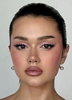 Capricorn Rising Makeup, Neutral Pink Makeup, Round Eye Makeup, Teknik Makeup, Maquillage On Fleek, Festival Make Up, Hooded Eye Makeup, Pinterest Makeup, Dope Makeup