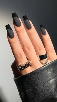 Unghie Sfumate, Gray Nails, Black Nail Designs, Thanksgiving Nails, Black Nail, Classy Nails, Nail Arts, Matte Nails, Cute Acrylic Nails