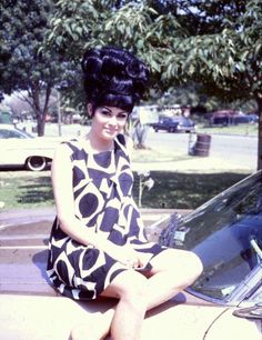 1960s Polaroids, 60's Hair, Vernacular Photography, 60s Girl, Beehive Hair, 60s Women, Bouffant Hair