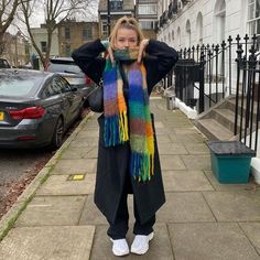 Acne Scarf, Women's Street Style, Mia 3, Street Style Fashion, Mode Inspo, Mode Vintage, Mode Inspiration, Winter Outfit