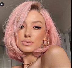 Pink Short Hair, Pink Blonde Hair, Pastel Pink Hair, Bright Hair, Hair Color Pink, Hair Color And Cut, Pastel Hair, Hair Inspiration Color, Hair Inspo Color