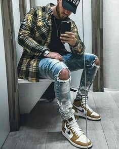 Style With Jordan Shoes Men, Jordan 1 Mens Outfit, Air Jordan Outfit Men Style, How To Style Air Jordans, Air Jordans Outfit Men, Style Jordan 1 Men, Jordan 1 Style Men, Air Jordan 1 Men Outfit, Nike Air Jordan Outfit Men