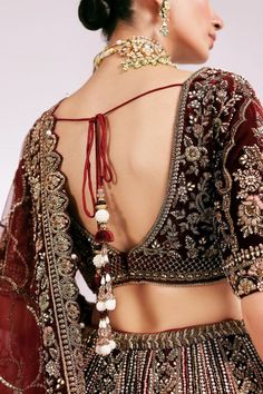 Exquisite Wedding Lehenga Choli Dupatta Pakistani Bridal Dress Traditional Embellished Gown For Ceremonies, Embellished Anarkali Gown For Traditional Ceremonies, Traditional Gown With Dori Work, Traditional Embellished Gown, Elegant Choli With Dori Work For Traditional Ceremonies, Embellished Lehenga For Traditional Ceremonies, Elegant Choli For Traditional Ceremonies And Festivals, Elegant Kundan Choli For Traditional Ceremonies, Elegant Embellished Dupatta For Traditional Ceremonies