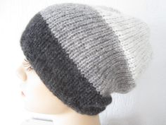 Great soft thick hat, super comfortable and scratch-free! 65% baby alpaca, 28% polyamide, 7% Merino wool Head circumference 52-54 cm Other sizes simply request Colors: anthracite, gray, light gray Of course, you only pay shipping once, no matter how many items you order Alpaca wool is the wool of the gods, it is up to 5 times warmer than sheep's wool, it regulates the temperature and wicks away moisture well. Warm Gray Hat One Size, Gray Warm Hats One Size, Gray Warm Hats In One Size, Gray Warm One-size Hats, Cozy Gray Soft Knit Hat, Cozy Gray Warm Hat, Gray Knitted Beanie, Cozy Gray Beanie, Cozy Warm Gray Beanie