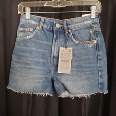 Brand New 100% Cotton High Waist Cut Off Shorts Distressed Lay Flat Approximate Measurements Waist 13.5 Hips 17 Rise 10 Please See Pictures And Ask Any Questions You May Have. Thanks For Looking! Item 3b High Waist Dark Wash Jean Shorts, Zara High-waisted Jean Shorts With Pockets, High Waist Medium Wash Jean Shorts, Trendy Zara Jean Shorts With Pockets, Dark Wash High Waist Shorts, Zara Bottoms With Pockets, Short Length, High Waist Medium Wash Shorts, Zara Casual Jean Shorts, Zara Cutoff Shorts With Pockets