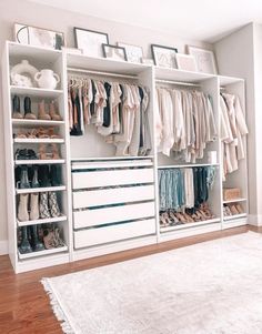 Open closets are ideal for small spaces or anyone who wants to show off their style. Check out these ideas that keep your wardrobe visible and accessible. #small #closet #organization #ideas