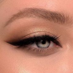 Make Up Designs, Beauty Make-up, Makeup Eye Looks, Makeup Hacks, Eyeliner Looks, Eye Makeup Art