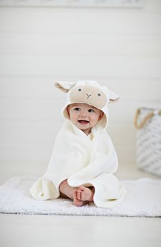 Give your little one literal creature comforts at bath time with this plush terry velour wrap with a hood styled as a cute and cuddly lamb. 31" x 23" 100% cotton Machine wash, tumble dry Imported Kids' Wear Bath Photography, Baby Baden, Bath Wrap, Baby Lamb, Hooded Baby Towel, Shower Bebe, Elegant Baby, Ideas Photography, Hooded Towel