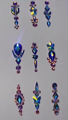 Crystal Design Nails, Decorated Nails Art Ideas, Rhinestone Placement On Nails Simple, Blue Nails With Stones, Crystals Nails Design, Nails With Strass Sparkle