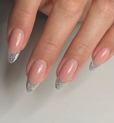 Nagellack Trends, French Manicure Nails, Oval Nails, Elegant Nails, Dream Nails, French Tip Nails, Chrome Nails