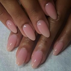 CUTE SHORT ALMOND NAILS ARE THE TREND IN 2022 THAT WILL HELP YOOU LOOK TRENDY AND FASHIONABLE. Stars Nails, Paznokcie Hello Kitty, Kutek Disney, Milky Nails, Shaped Nails, Nails Today, Almond Acrylic Nails, Oval Nails, Homecoming Nails