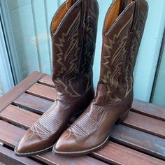 J.Chisholm Men’s Vintage Western Boots, Size 8 1/2, Brown, Style T021, Made In Usa, Not Worn.’ Brown Style, Cowboy Western, Western Cowboy Boots, Vintage Western, Western Boots, Brown Color, Vintage Men, Made In Usa, Men's Shoes