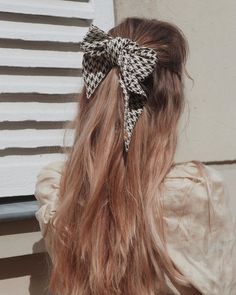 Hairstyles With Ribbon, Scrunchies Hairstyles, Tied Up Hairstyles, Trendy We Fryzurach, Ribbon Braids, Short Hair Images, Haircut Types, Bow Hairstyle, Ribbon Hairstyle