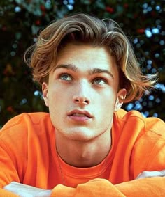 Middle Part Haircut, Curtain Haircut, Hairstyles For Teenage Guys, Trendy We Fryzurach, Tan Skin Blonde Hair, Middle Part Hairstyles, Teenage Guys, Boys Hair, Men Haircut Styles