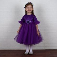 Girls purple dress, birthday party, wedding, tulle princess dress, glitter dress, flower girl dress. Purple dress suitable for girls 1-6 years old. For birthday parties, weddings and all your special occasions. This dress for girls is very comfortable. It is made of satin bodice to make the dress look more luxurious. High quality satin that gives the dress a shiny, durable and crease resistant look. Satin lining is used in the dress. Please refer to the size chart when ordering. Dress lengths (from shoulder to ankle): 1 year 53 cm, 2 years 60 cm. 65cm at 3 years old, 70cm at 4 years old, 75cm at 5 years old, 82cm at 6 years old. If you contact us, we can make the hemline to any length you want. Since the dress cuts are made by hand, there may be a difference of +1/2 cm in the measurements Elegant Princess Dress With Tulle Skirt For Birthday, Elegant Birthday Princess Dress With Tulle Skirt, Princess Tulle Dress For Birthday, Princess Style Tulle Dress For Birthday, Birthday Dress With Tulle Skirt, Tulle Princess Birthday Dress, Pageant Tulle Tutu Dress, Princess Style Glitter Tulle Dress For Pageant, Princess Dress With Glitter Tulle Skirt