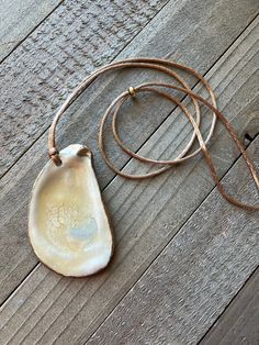 Creamy Ivory & Gold Adjustable Length Hand-painted Oyster Shell Pendant Necklace - Etsy Best Bookmarks, Shucking Oysters, Black Gift Boxes, Oyster Shell, Shell Pendant, Ring Dish, Bend, Pendant Necklaces, Necklace Etsy