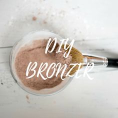 DIY Bronzer Diy Bronzer, Makeup Recipes, Aip Paleo Recipes, Homemade Moisturizer, Diy Deodorant, Face Scrub Homemade, Natural Blush, Aip Paleo, Diy Skincare