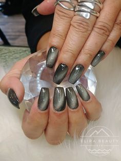 cat eye ombre acrylic nails Tiger Eye Nail Art, Cat Eyes Nail Polish, Grey Cat Eye Nails, Fall Cat Eye Nails, Cat Eye Acrylic Nails, Cats Eye Nails Design Ideas, Cats Eye Nails Design, Cat Eye Gel Nails, Cats Eye Nails