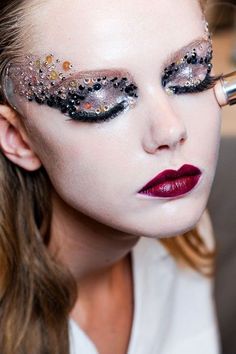 Christian Dior Drag Make-up, Rhinestone Makeup, Couture Makeup, Make Up Inspiration, Dramatic Makeup, Dior Makeup