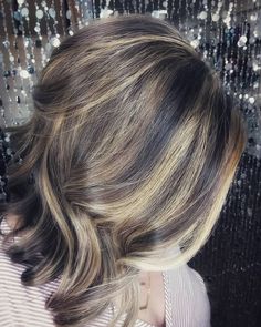 #hairluv #hairtransformation #hairart #haircolor #haircut #hairstyles #hairenvy #hairbeautiful hairdesign #color #highlights #blonde… Highlights Blonde, Color Highlights, Blonde, Hairstyles