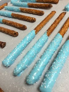 there are many pretzels that have blue icing on them