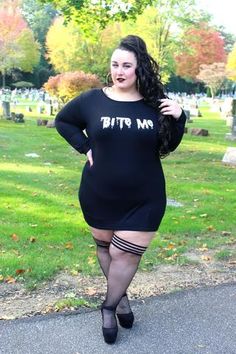 plus size halloween Alternative Dress, Tall Fashion, Bite Me, Plus Size Halloween, Big Girl Fashion, Plus Size Beauty, Plus Size Models, Curvy Girl Fashion