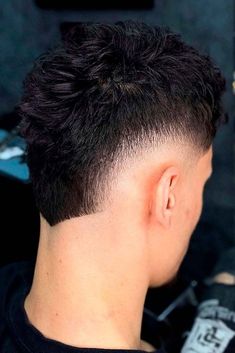 Burst Fade Haircuts For Men ★