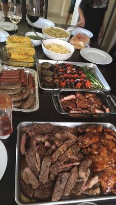 Churrasco para Festa Bbq Party Food, Sleepover Food, Party Food Platters, Cookout Food, Food Table, Buffet Food, Food Goals, Snap Food, Food Platters