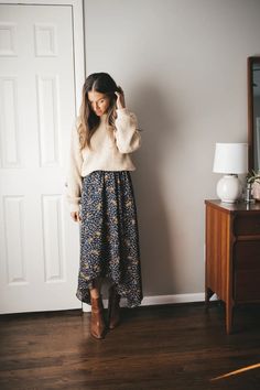 Cute Fall 2023 Outfits, Teacher Work Outfits Fall, Cute Modern Outfits For Women, Business Outfit With Leggings, Going Out In Cold Weather Outfit, Paperbag Skirt Outfit Winter, Cute Boho Fall Outfits, Call Boho Outfits, Outfits For High Tea In Winter