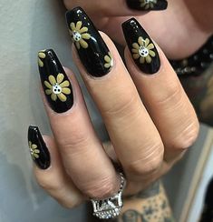 Goth Flower Nails, Cute Hippie Nails, Witchy Spring Nails, Simple Edgy Nails Black, Dark Cottagecore Nails, Spring Goth Nails, Goblincore Nails, Moth Nails