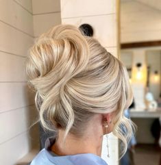 Romantic Wedding Hairstyles, Wedding Hair Updo, Bridesmaid Hair Inspo, Bridemaids Hairstyles, Romantic Wedding Hair, Bridesmaid Hair Makeup, Wedding Guest Hairstyles