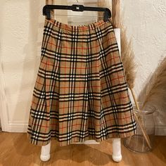 Just Didn't Fit Me Burberry Skirt, Plaid Wool Skirt, Wool Skirt, Wool Skirts, Wool Plaid, Black Tan, Black And Tan, Burberry, Womens Skirt