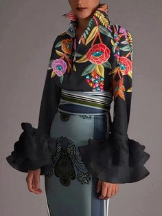 Flared Sleeves Long Sleeves Buttoned Contrast Color Flower Print Lapel Blouses & Shirts Tops BLACK-M Chic Blouses, Color Flower, Floral Outfit, Flared Sleeves, Costumes For Women, Cotton Style, Flower Print, Contrasting Colors, Sleeve Styles