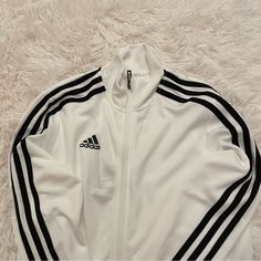 Adidas Boys Trio Track Jacket Colors: Black & White Front Zip Pockets Full Zip Jacket Size: Boys Youth Medium Brand New With Tag Adidas Vintage Jacket, Mode Swag, 90s Adidas, Adidas Retro, Adidas Tracksuit, Adidas Track Jacket, Adidas Track, Fits Clothes, Adidas Girl