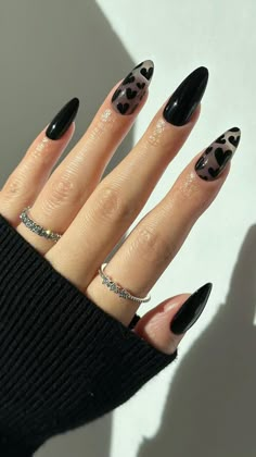 Almond Valentines Nails Black, Black Acrylic Nails Ideas Almond, Sedona Nails, Black Nail Ideas Almond, Black Almond Nail Ideas, French Manicure Long Nails, Black Almond Nails, Classy Acrylic, App Filter