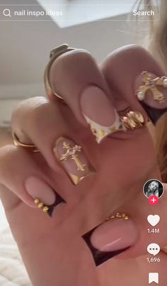 Gold Chrome Heart Nails, French Tip With Gold Design, Colorful Rhinestone Nails, Nail Ideas Gems, Acrillic Nails, Xs Nails, Short Square Acrylic Nails Designs, Junk Nails Short, Stiletto Nails Designs Unique