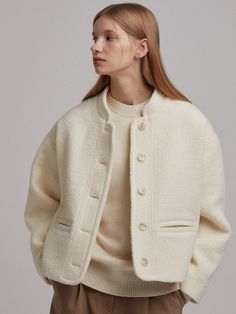 Cream Outerwear With Concealed Placket For Fall, Fall Cream Outerwear With Concealed Placket, Structured Wool Outerwear, Oversized Wool Outerwear In Winter White, Elegant Outerwear, Crop Coat, Trendy Coats, Cropped Trench Coat, Trendy Coat