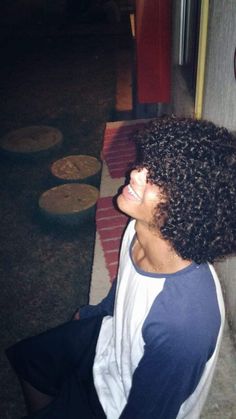 Long Curly Hair Men, Curly Afro Hair, Shaved Hair Designs, Pelo Afro, Black Curly Hair, Curly Afro